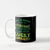 Glückliche Angst St. Patricks Tag Lustiger Shamroc Kaffeetasse (Links)