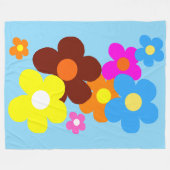 Glückliche Blumen Hellblauer Himmel Fleecedecke (Vorderseite (Horizontal))