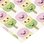 Glückliche Dango-Klöße Tischdecke (Schrägansicht)