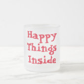 Glückliche Dinge innerhalb der Tasse (Mittel)