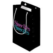 Glückliche Ehefrau glücklicher Muttertag| Geschenk Kleine Geschenktüte (Vorderseite Schrägansicht)
