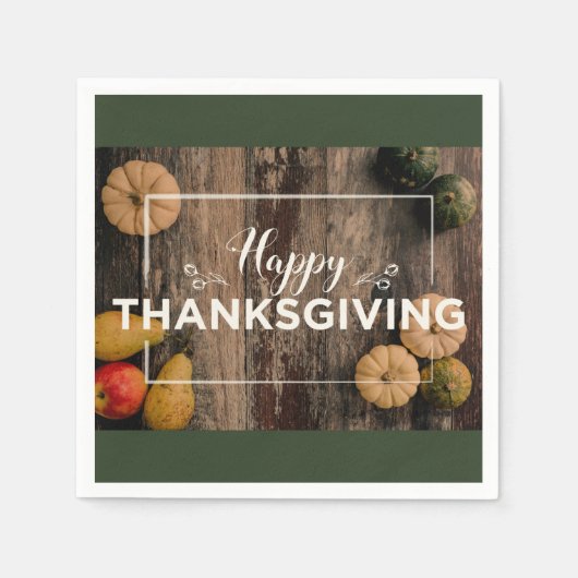 Glückliche Erntedankgourds über Rustikales Holz Serviette (Vorderseite)