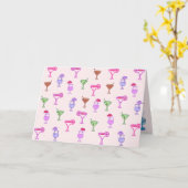 Glückliche Geburtstagsgetränke auf Rosa Karte (Gelbe Blume)