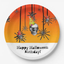 Glückliche Halloween-Schädel in Party-Hüten Pappteller