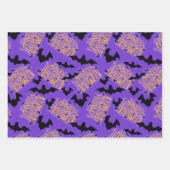 Glückliche Halloween-Schrift Lila Geschenkpapier Set (Vorderseite)