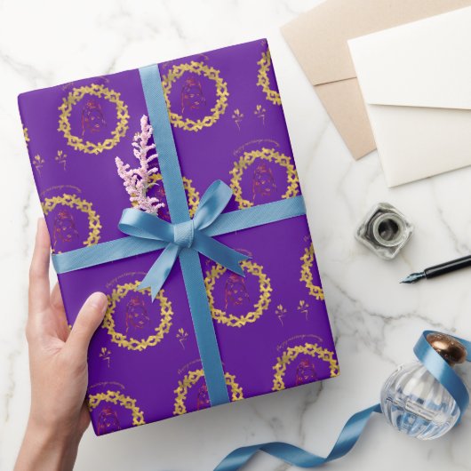 Glückliche Hochzeitszeremonie lila Geschenkpapier (Schenken)