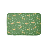 glückliche Hunde mit Knochenhintergrund Badematte (Vorderseite)