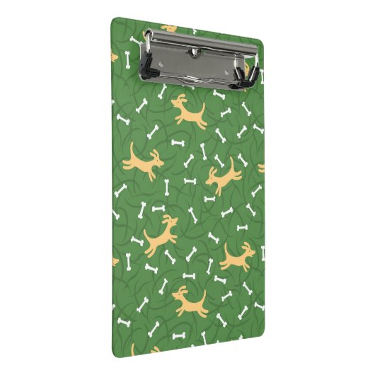 glückliche Hunde mit Knochenhintergrund Mini Klemmbrett (Schrägansicht)