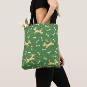 glückliche Hunde mit Knochenhintergrund Tasche (Von Nahem)