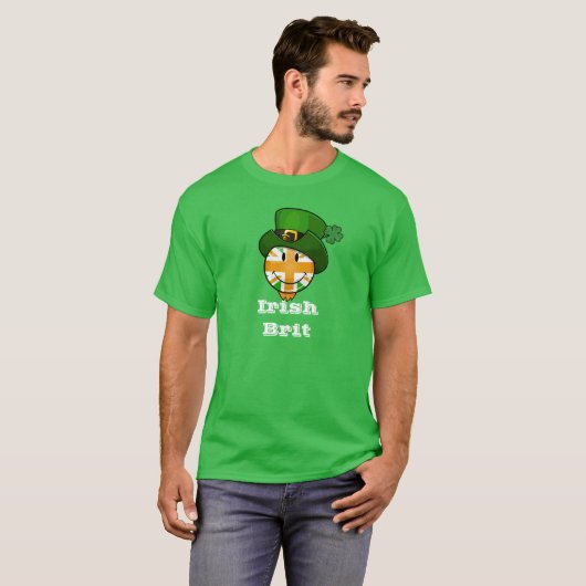 Glückliche irische Farbbritische Flagge im T-Shirt (Vorne ganz)