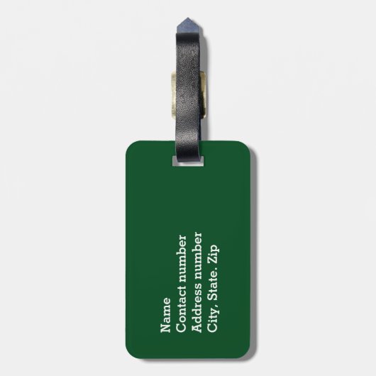 Glückliche irische Flagge, die einen Kobold-Hut Gepäckanhänger (Rückseite vertikal)