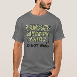 Glückliche Jagd weckt Jäger nicht T-Shirt