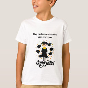 Glückliche Kinder-Abschluss-Silhouette mit strahle T-Shirt