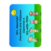 Glückliche Kinder spielen in der Sonne, Kinder dra Magnet (Vertikal)