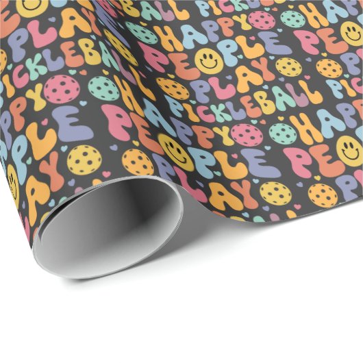Glückliche Leute spielen Pickleball Geschenkpapier (Rolleneckpunkt)
