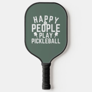 Glückliche Leute spielen Pickleball Schläger