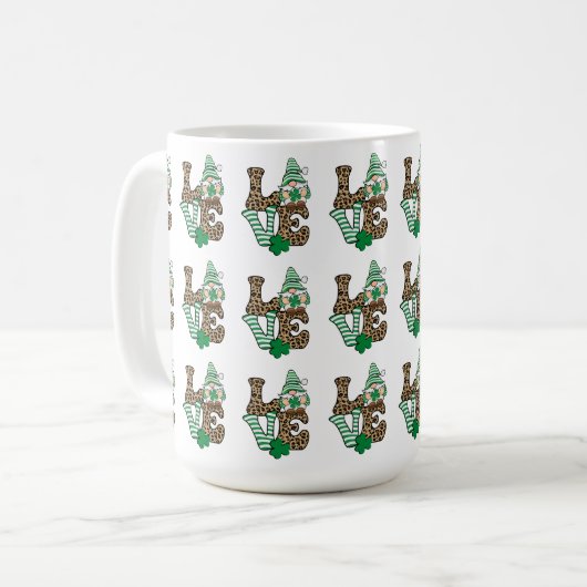Glückliche Liebe Gnome St. Patrick's Day Kaffeetasse (Vorderseite Links)