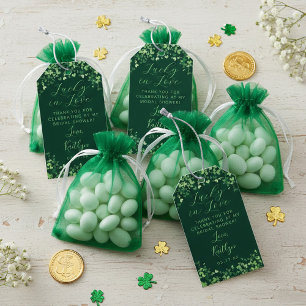 Glückliche Liebe St. Patrick's Day Brautparty Geschenkanhänger