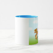 Glückliche Osterhasen, die Eier verzieren Tasse (Zentrum)