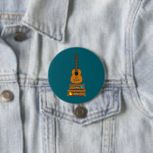Glückliche Reise mit Gepäck und Gitarre Button (Beispiel)