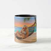 Glückliche Stunde am Strand Tasse (Zentrum)
