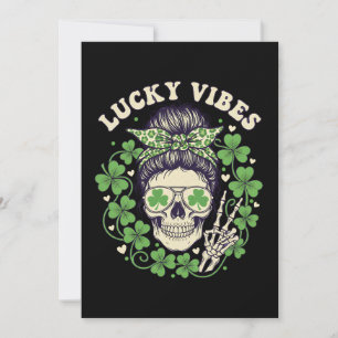 Glückliche Vibes St. Patricks Day Totenkopf Leopar Feiertagskarte