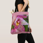 Glückliche Weise zu gehen nicht gerade eine andere Tasche (Von Nahem)