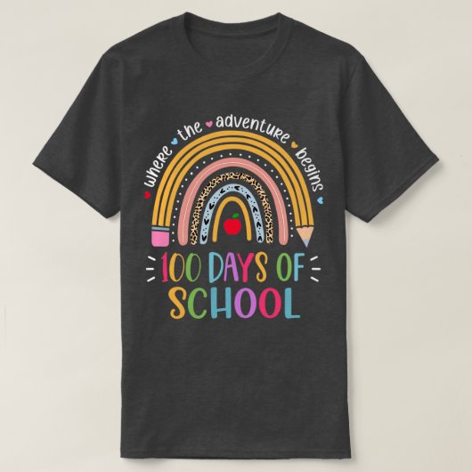 Glücklicher 100. Schultag Smarter Regenbogenlehrer T-Shirt (Design vorne)