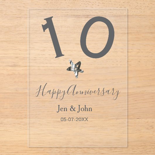 Glücklicher 10-jähriger Jubiläumsname Datum grauer Acryleinladungen (Vorderseite)