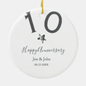 Glücklicher 10-jähriger Jubiläumsname Datum grauer Keramik Ornament (Hinten)