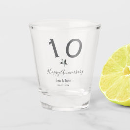 Glücklicher 10-jähriger Jubiläumsname Datum grauer Schnapsglas