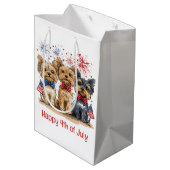 Glücklicher 4. Juli Yorkshire Terrier Dogs Mittlere Geschenktüte (Rückseite Schrägansicht)