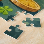 Glücklicher Beagle zum St. Patrick’s Day Puzzle (Seite)