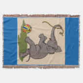 glücklicher Elefant, der mit Seil und Ball spielt Decke (Vorderseite)