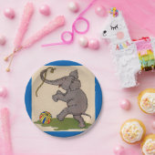 glücklicher Elefant, der mit Seil und Ball spielt Pappteller (Party)