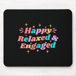 Glücklicher entspannter Mann & verlobte Verlobter Mousepad