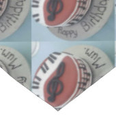 Glücklicher Geburtstagskuchen Tischdecke (Schrägansicht)