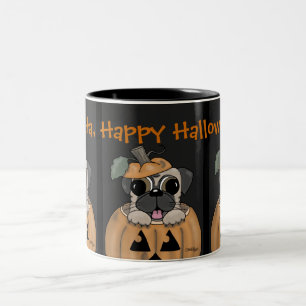 Glücklicher Halloween-Mops in Jack O' Lantern Zweifarbige Tasse