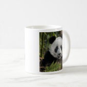 Glücklicher junger Panda, China Kaffeetasse (VorderseiteRechts)