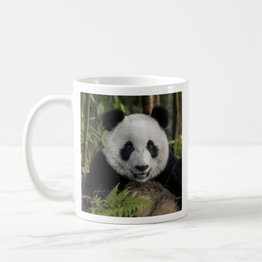 Glücklicher junger Panda, China Kaffeetasse (Links)