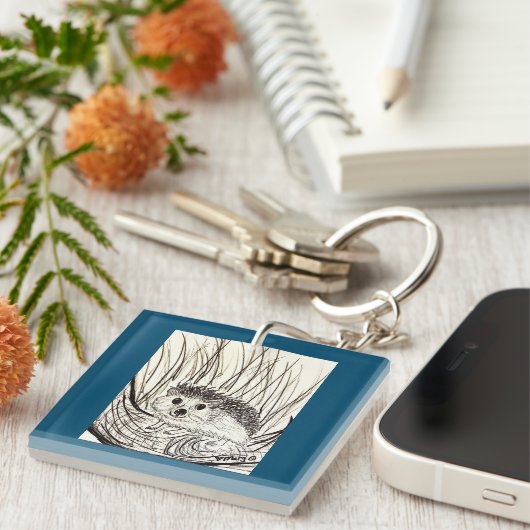 Glücklicher kleiner Igel Schlüsselanhänger (Vorderseite rechts)