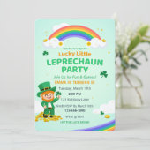 Glücklicher Kleiner Leprechaun Regenbogen-Kind Geb Einladung (Stehend Vorderseite)