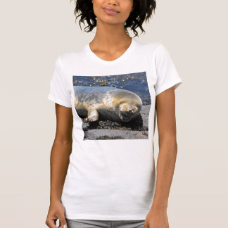GLÜCKLICHER lachender Siegelwelpe Siegel ha… ha… T-Shirt