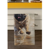 Glücklicher Mops am Strand individuell anpassbar Geschirrtuch