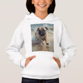 Glücklicher Mops am Strand individuell anpassbar Hoodie (Vorderseite)