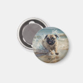 Glücklicher Mops am Strand individuell anpassbar Magnet (Vorderseite/Rückseite)