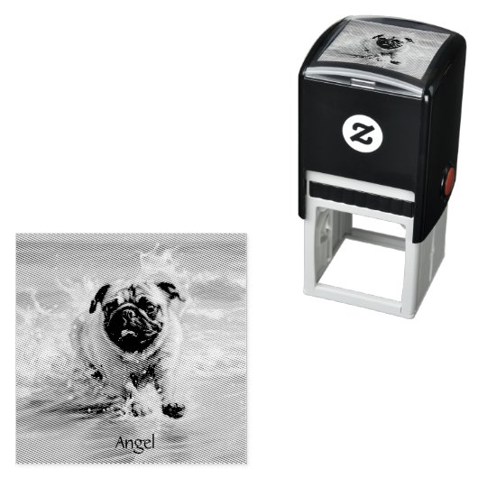 Glücklicher Mops am Strand individuell anpassbar Permastempel (Beispiel)