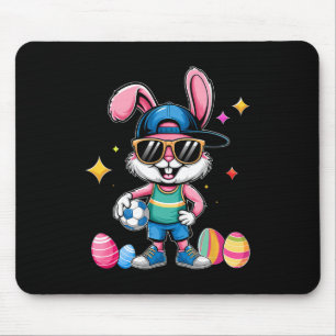 Glücklicher Osterhase spielt Fußball Ostern Sport  Mousepad
