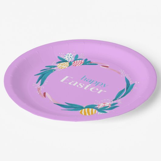 Glücklicher Ostertext und lila Blätter Pappteller (Schrägansicht)