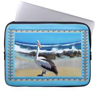 Glücklicher Pelikan am Strand, Laptop-Hülle Laptopschutzhülle